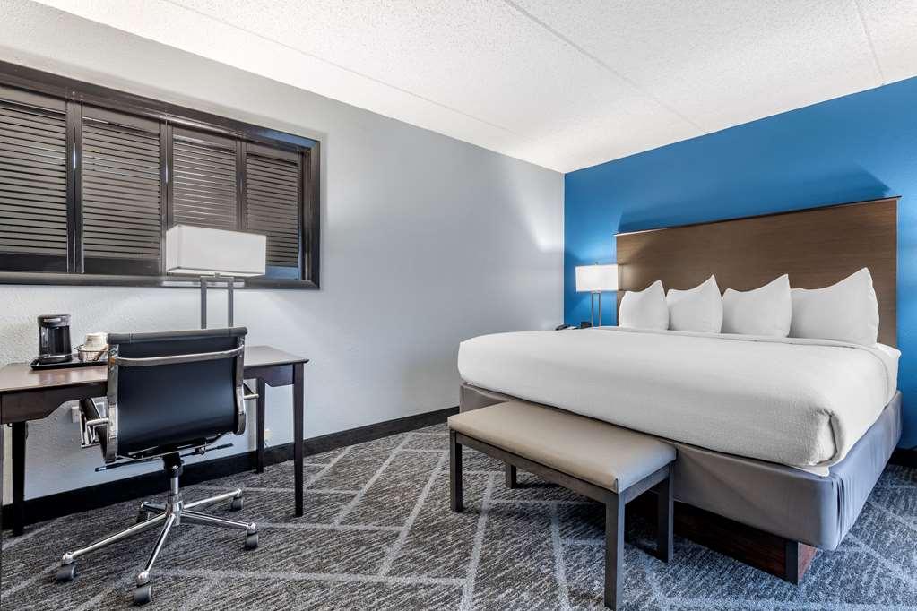 Best Western Bloomington Edina - Minneapolis Room photo